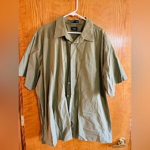 Men’s Olive Plaid Short Sleeve Shirt